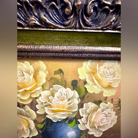 Original Oil Painting on Canvas “Roses In A Vase” Black & Gold Frame Signed